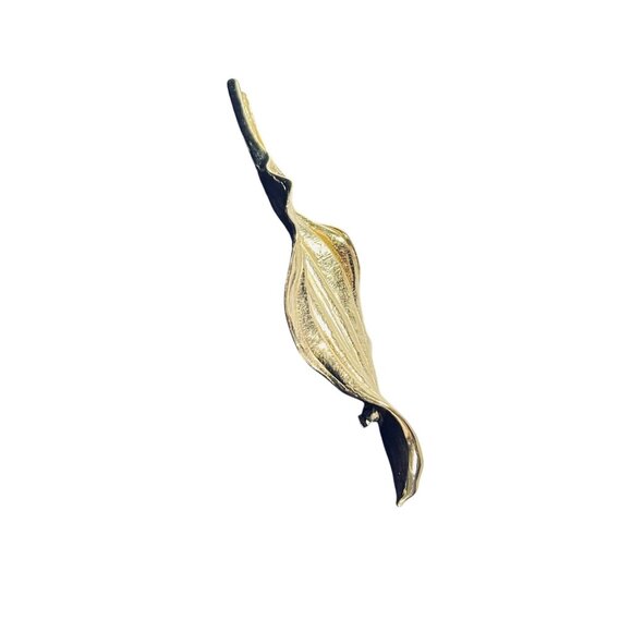 Vintage Trifari Gold Tone Leaf Brooch (6069) - Picture 3 of 8